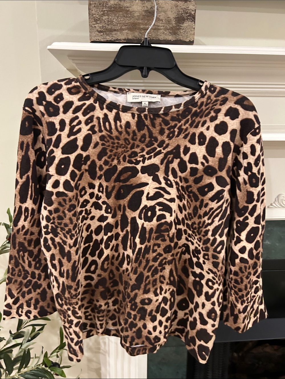 Jones New York Leopard Print Long Sleeve Top in Brown and Black